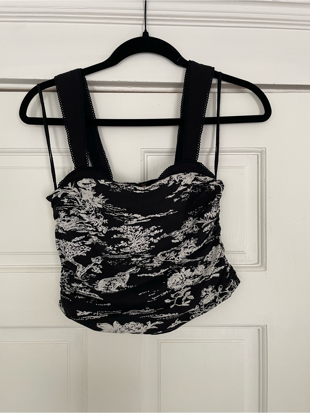 Gorgeous Free People Black Floral Square-Neck Tank Top - size XS